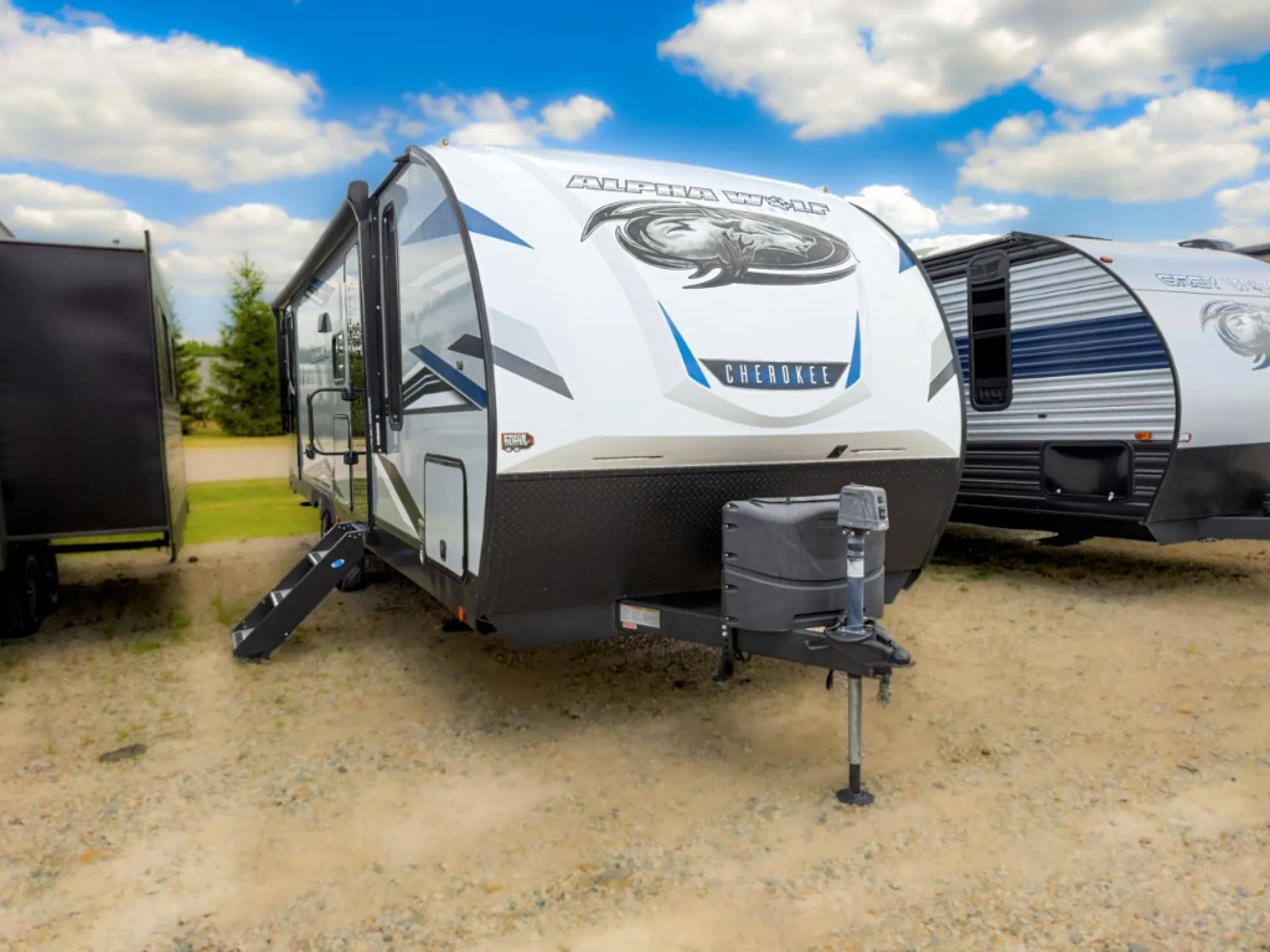 2021 Forest River Cherokee Alpha Wolf 26DBH - Photo 3