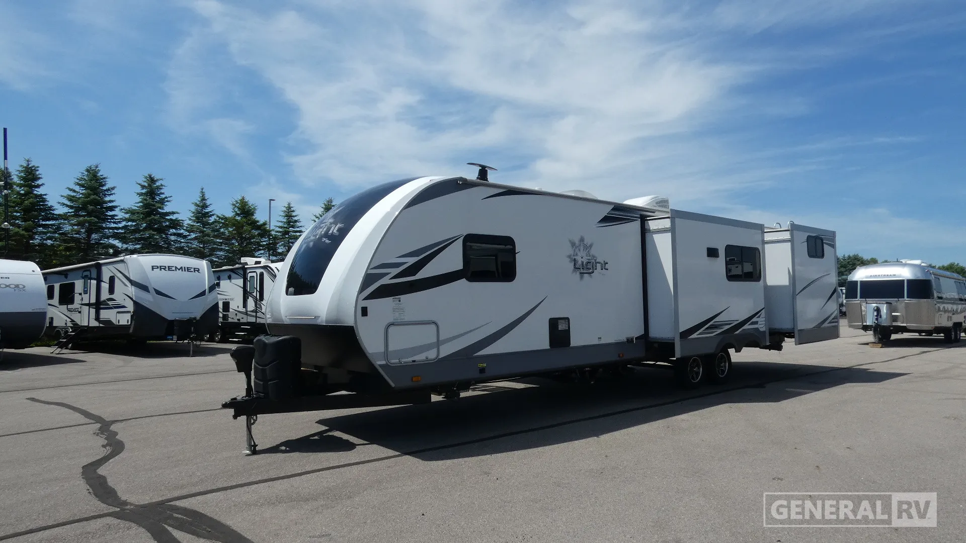 2021 Highland Ridge Light 312BHS dealer photo 5 from General RV