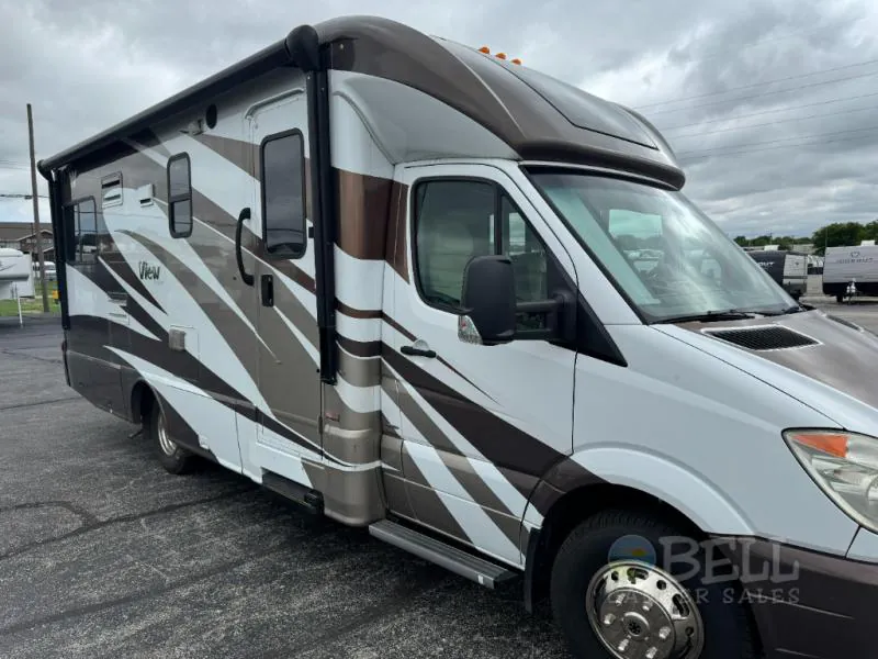 2013 Winnebago View 24G - Photo 2