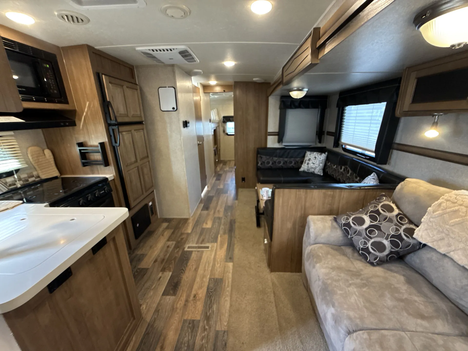 2016 Forest River Rockwood Signature Ultra Lite 8312SS — living area main