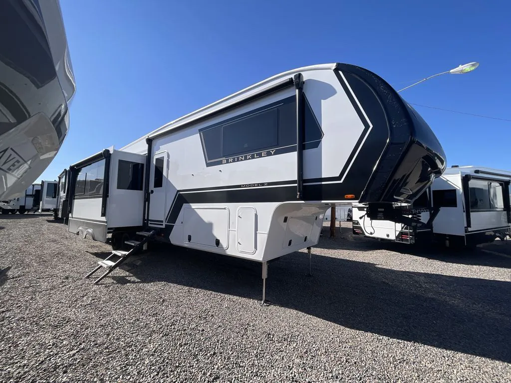2026 Brinkley Model Z 3515, Photos photo 2