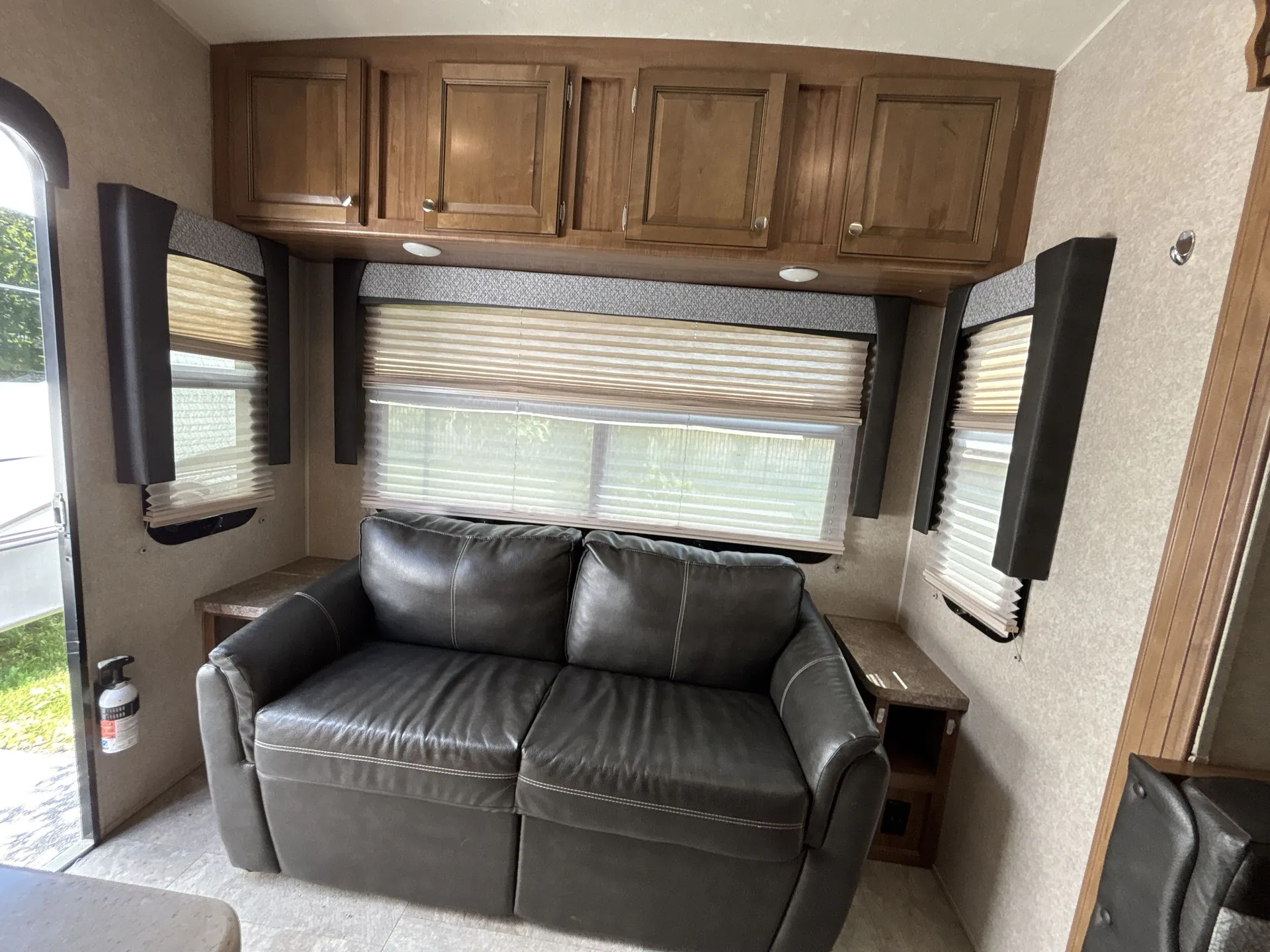 2018 Forest River Rockwood Ultra Lite 2440BS — living area main