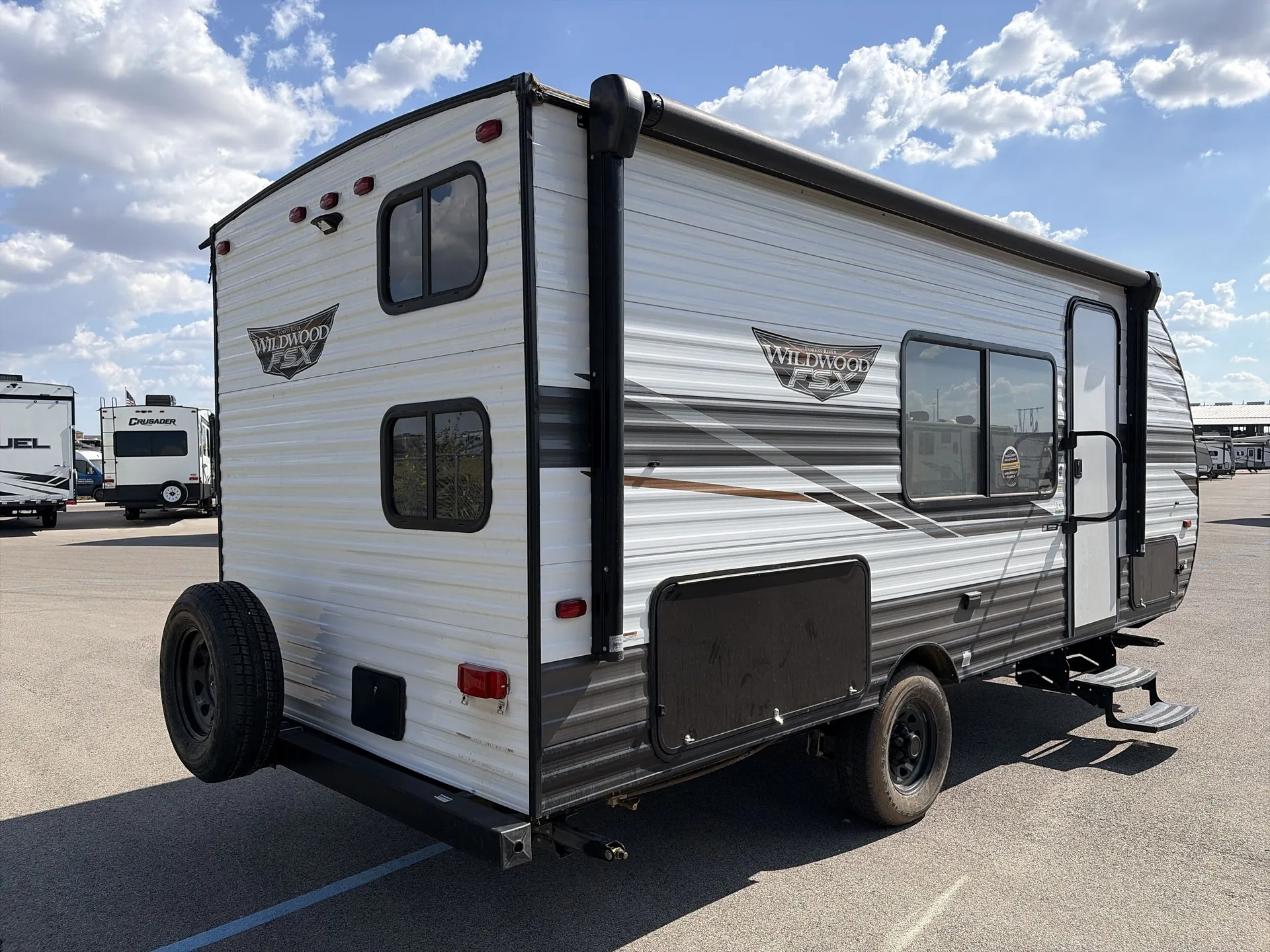 2022 Forest River Wildwood FSX 179DBK — campside
