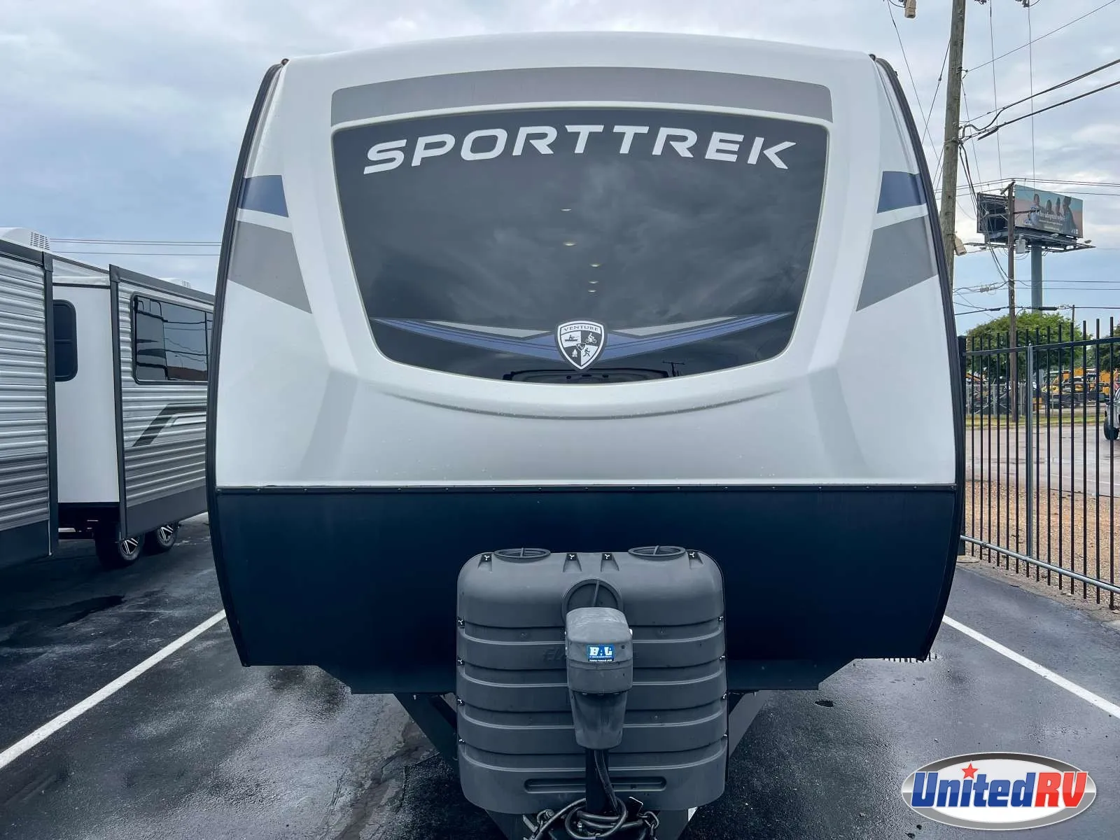 2025 VENTURE RV SPORTTREK 332VBH - Photo 3
