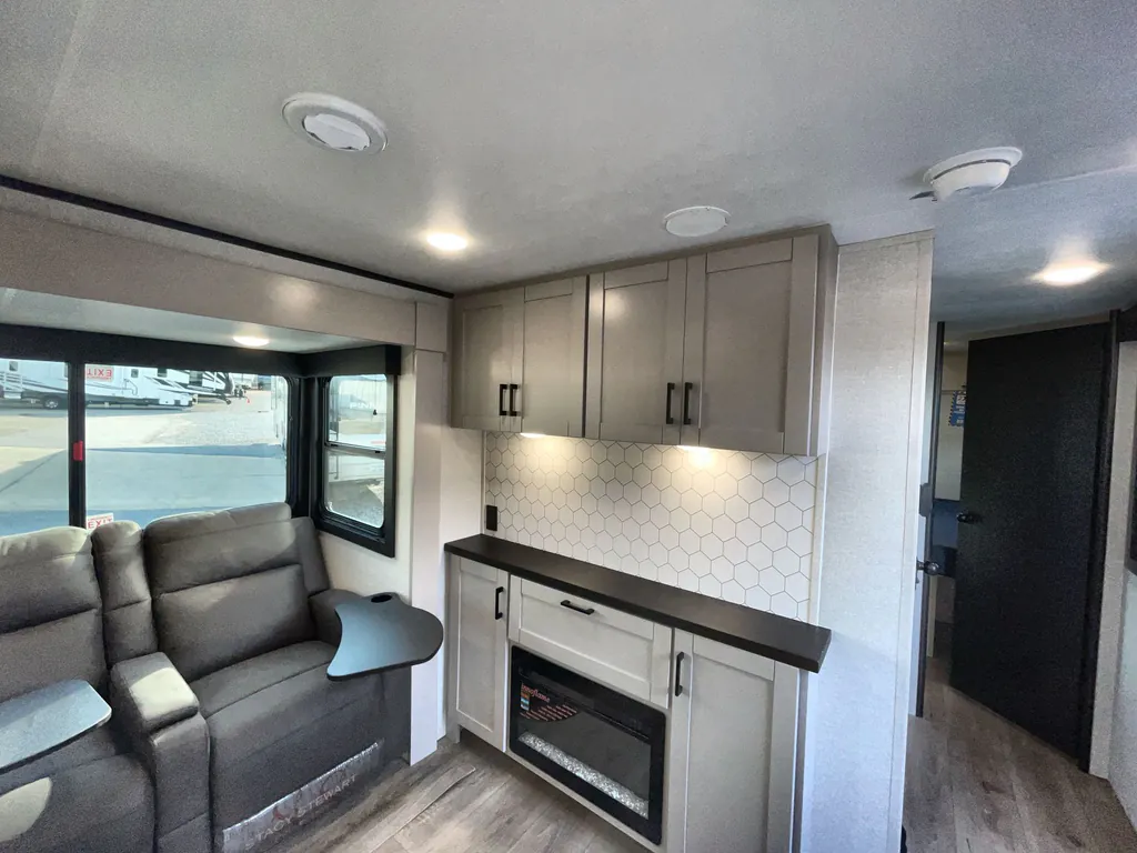2026 Jayco Jay Feather 29QBH, Photos photo 4