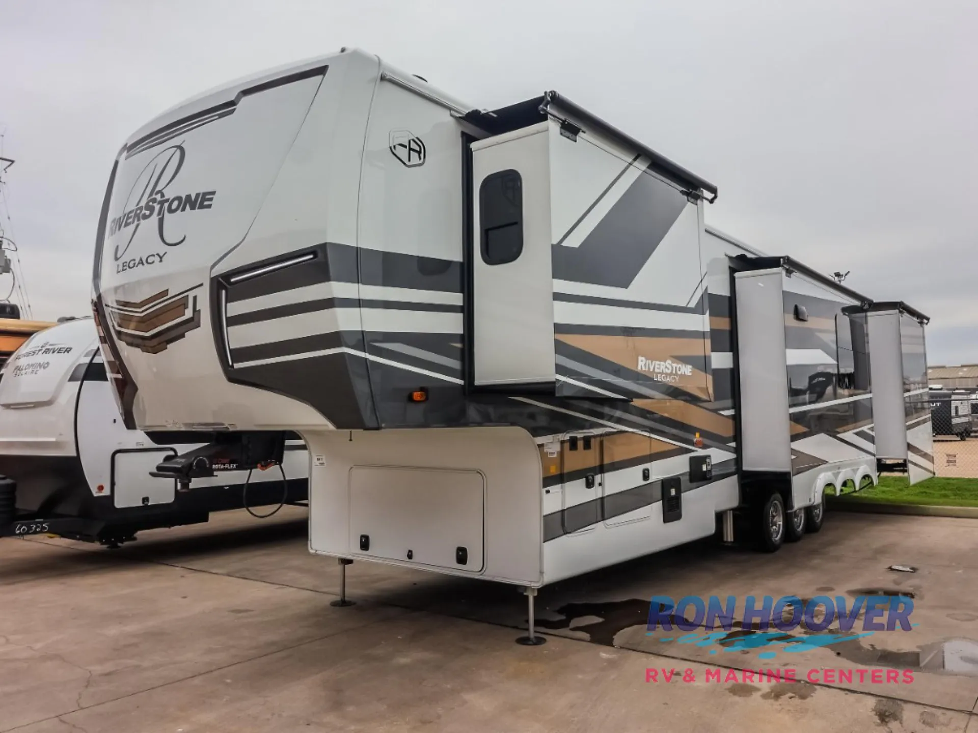 2025 Forest River RiverStone 44DBL - Photo 4