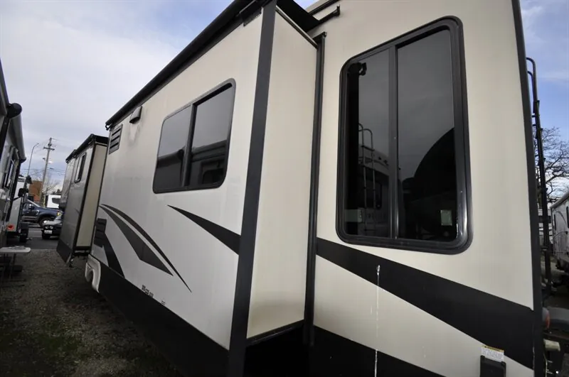 2017 Forest River Sandpiper 372LOK - Photo 4
