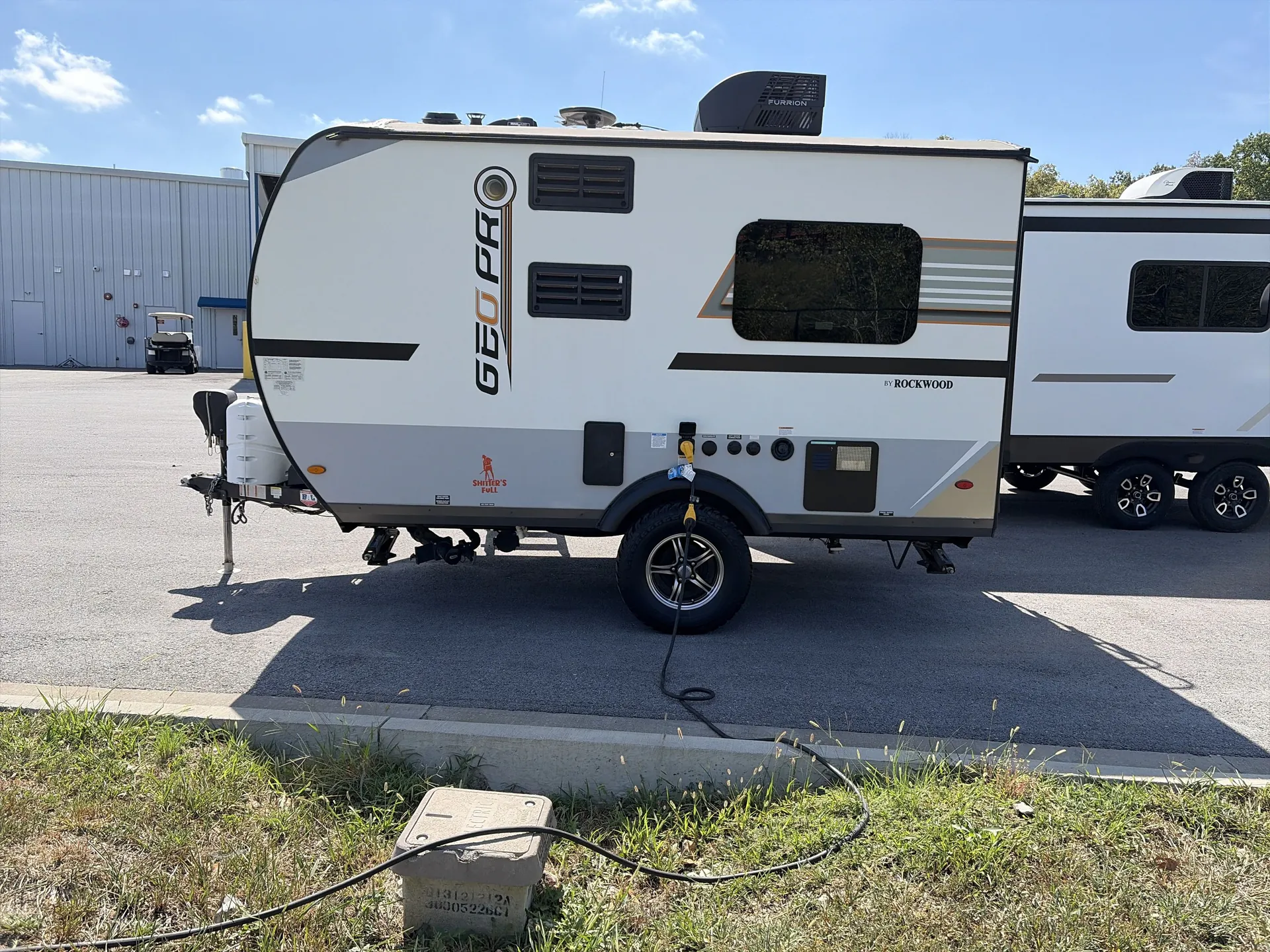 2020 Forest River Rockwood Geo-Pro 15TB — off campside