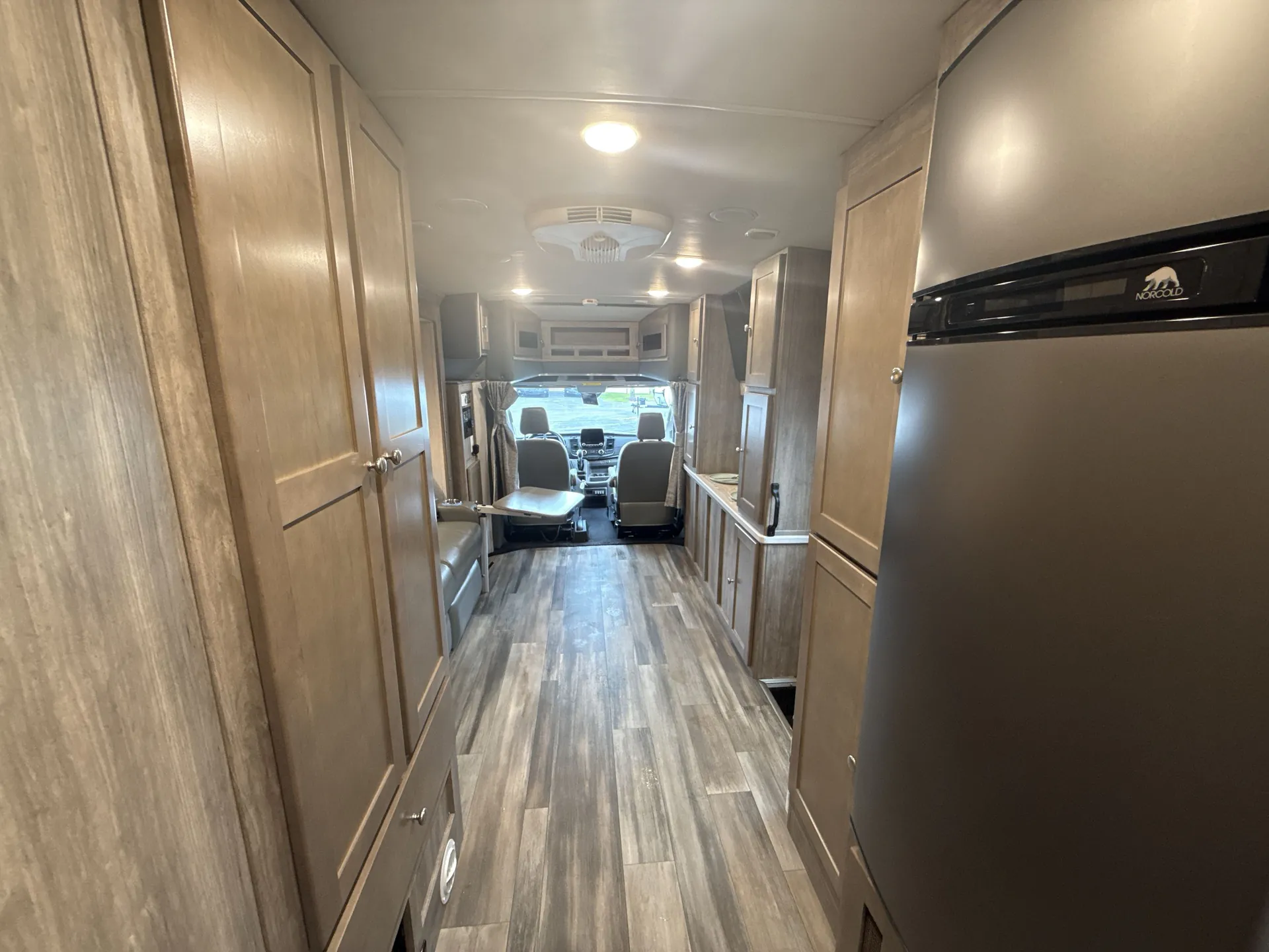 2023 Phoenix TRX 1562 — living area main