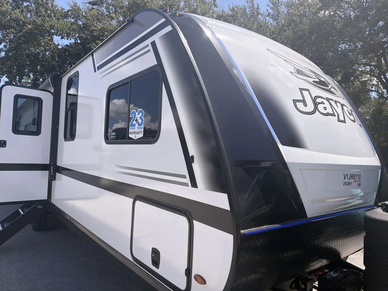 2027 Jayco Jay Feather 29QBH dealer photo 1 from Blue Compass RV