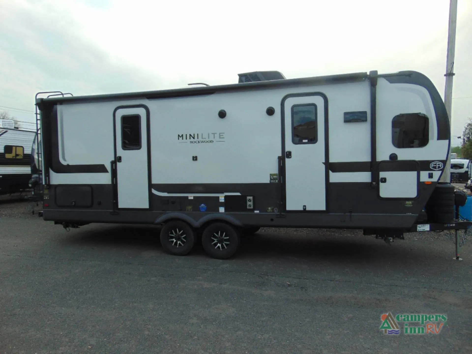 2026 Forest River Rockwood Mini Lite 2506FK - Photo 3