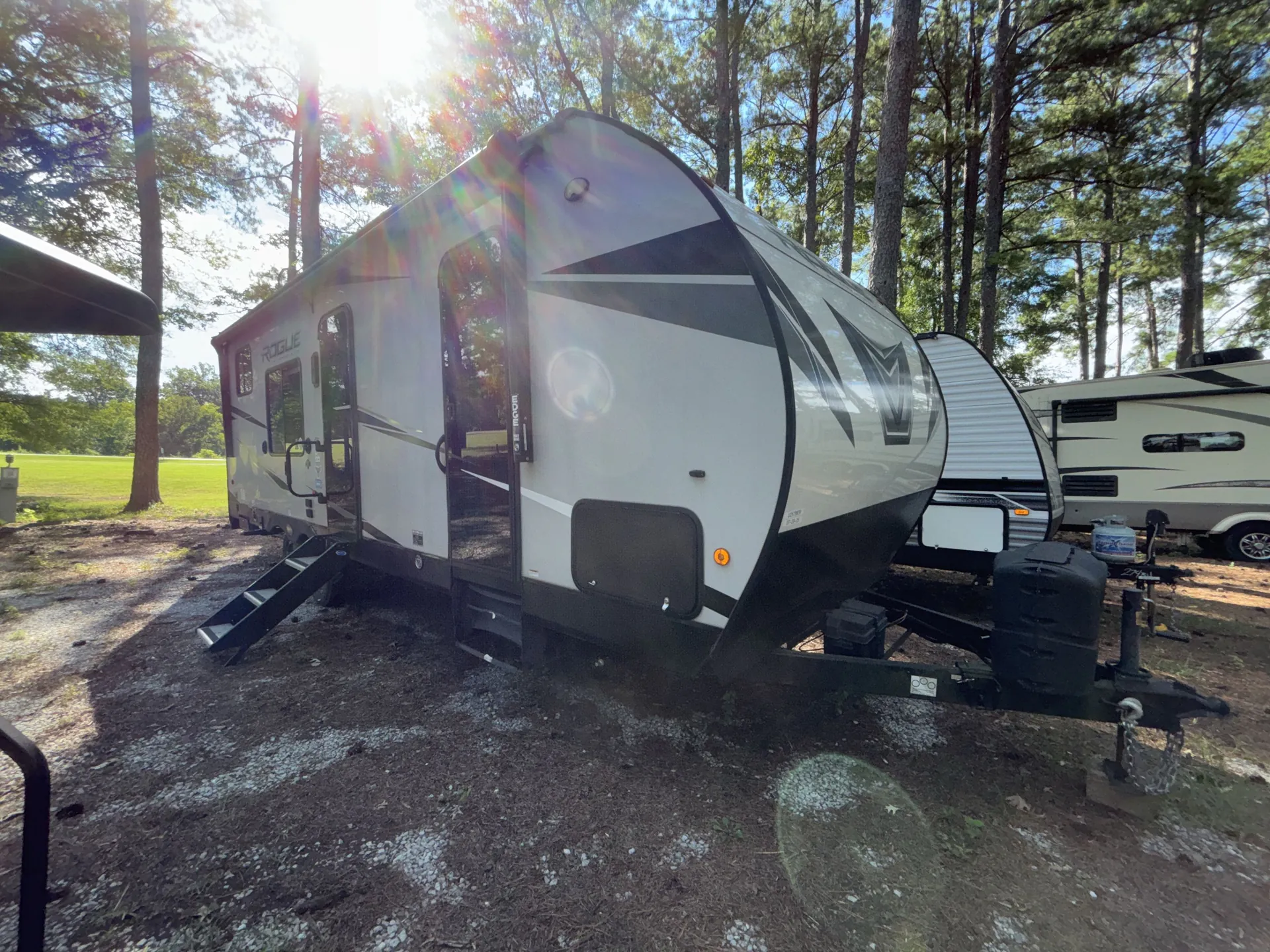 2021 Forest River Vengeance Rogue 25V — campside