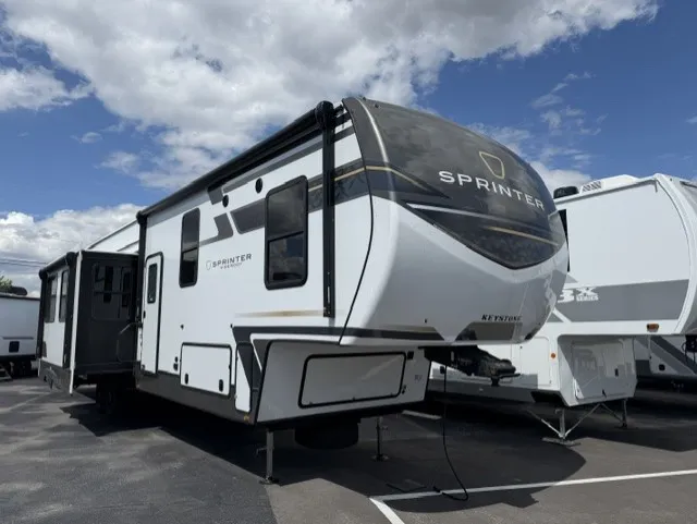 2026 Keystone Sprinter 3920DSL - Photo 2
