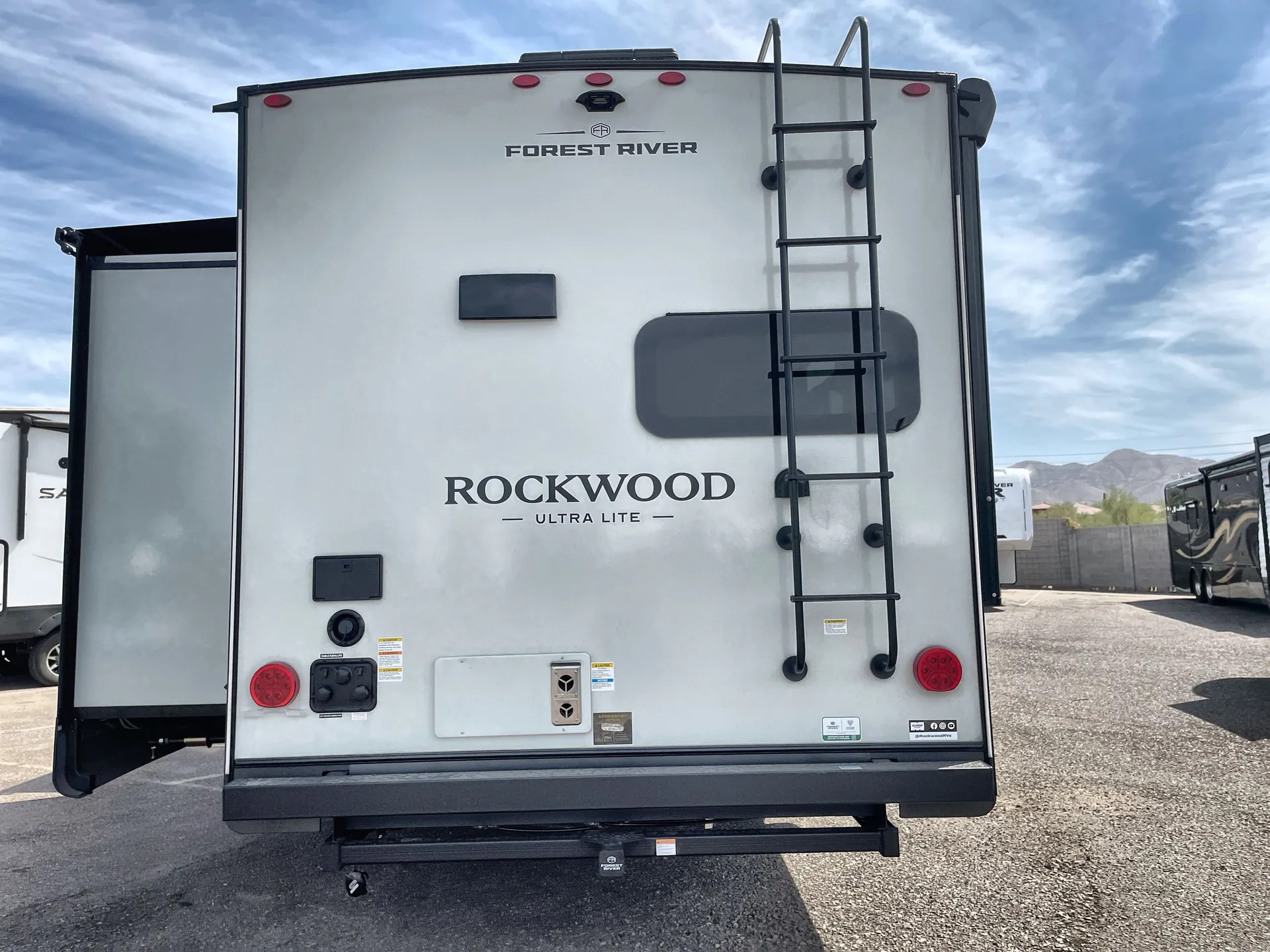 2027 Forest River Rockwood Ultra Lite 2711RK — backside