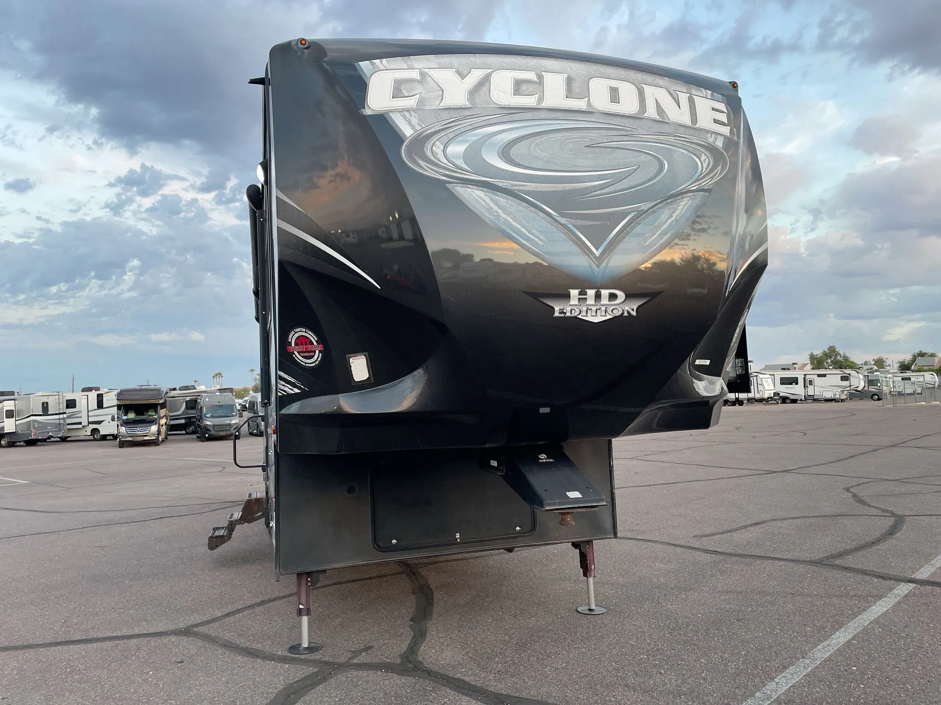 2016 Heartland Cyclone 3418 - Photo 2