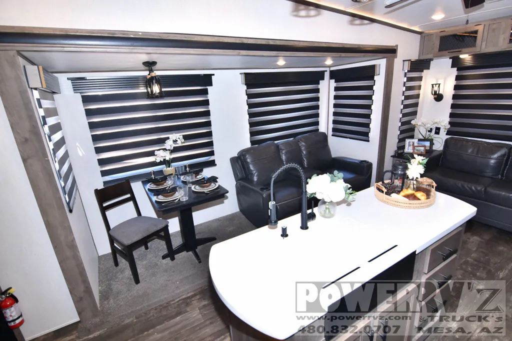 2021 Forest River Sabre 36BHQ, Photos photo 3