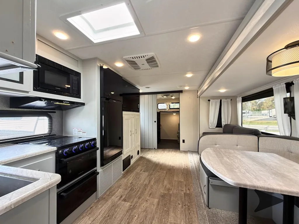 2022 Forest River Vibe 28BH, Photos photo 19