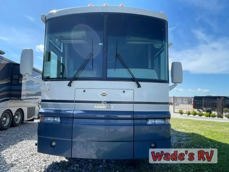 2002 Winnebago ULTIMATE ADVANTAGE 40E - Photo 2