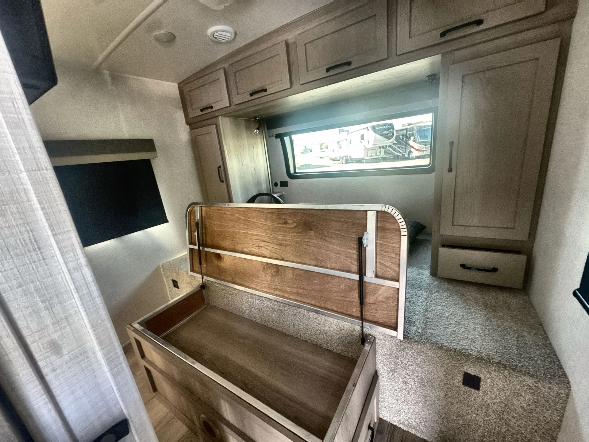 2025 Forest River Rockwood Mini Lite 2520BH — living area main
