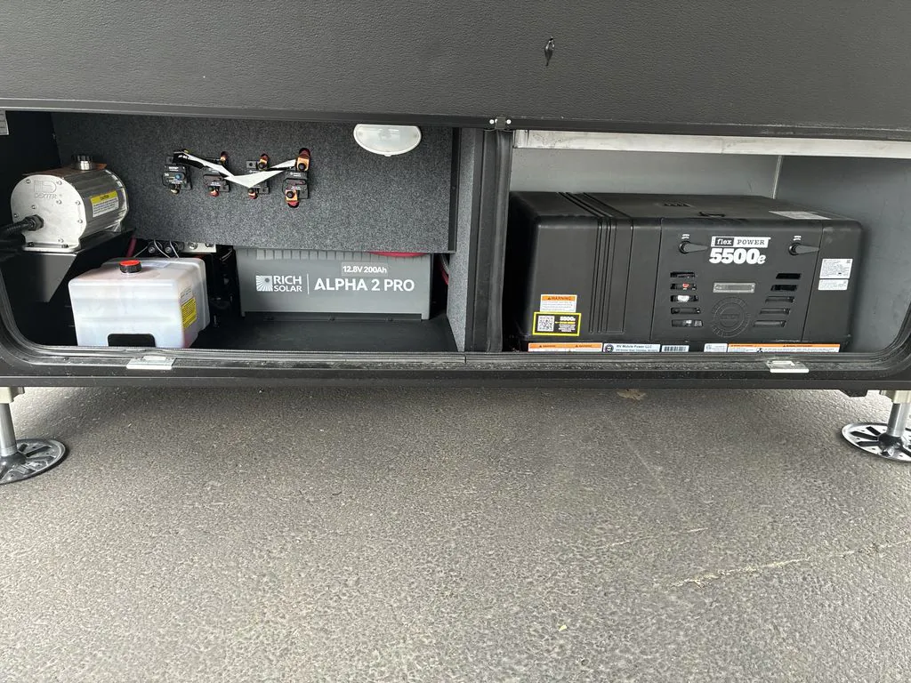 2026 Brinkley Model G 3950, Photos photo 30