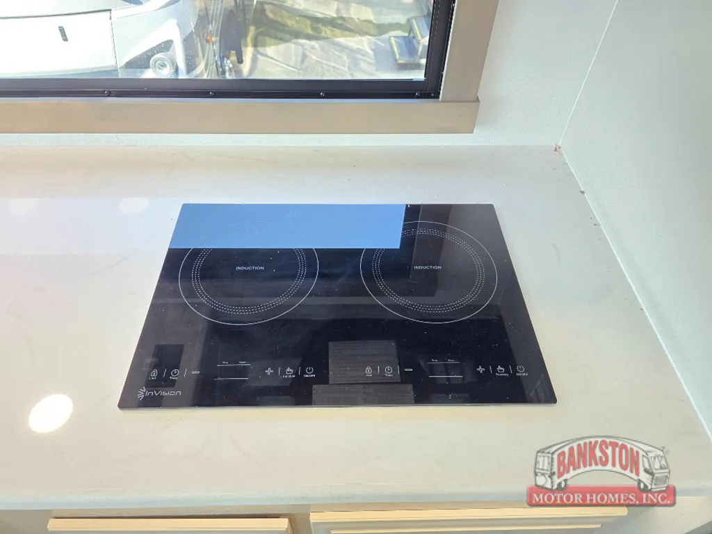 2027 Entegra Coach Emblem 36U, Photos photo 23