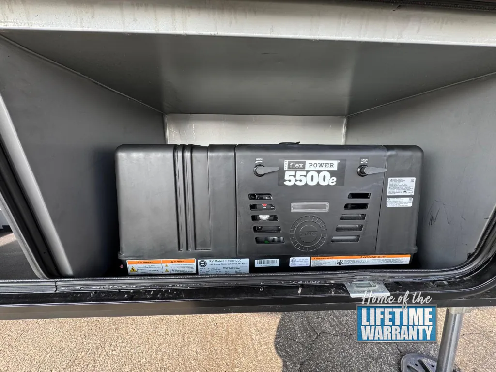 2026 Brinkley Model G 3950, Photos photo 5