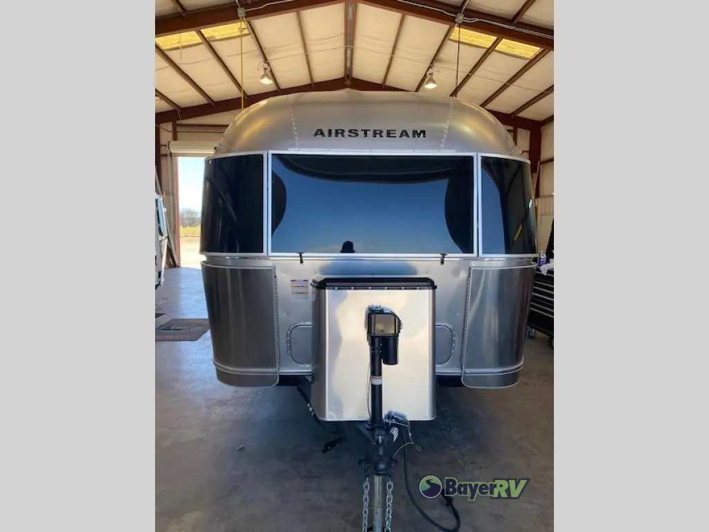 2022 Airstream RV Globetrotter 27FB - Photo 2