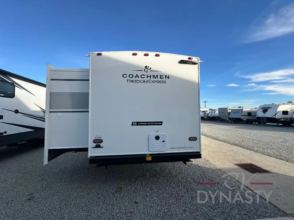 2025 Coachmen Freedom Express Select 31SE, Photos photo 9