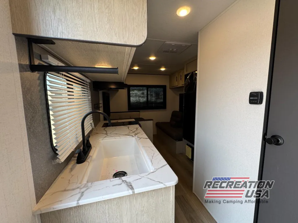 2026 Shasta RVs i-5 Edition 521CK, Photos photo 8