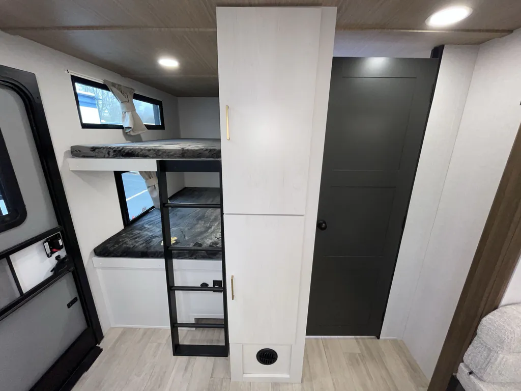 2026 Forest River Vibe Extreme Lite 2600BH, Photos photo 13