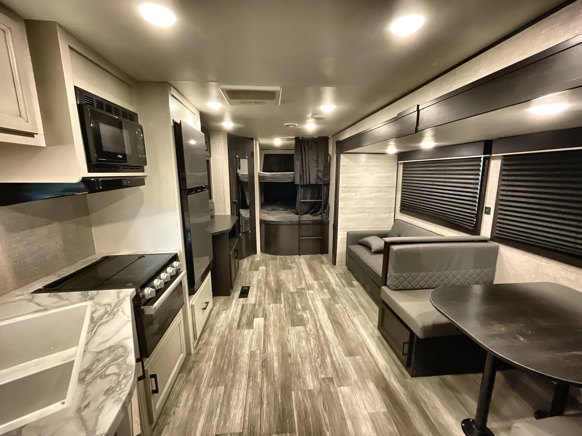 2023 Jayco Jay Flight 280BHK — living area main