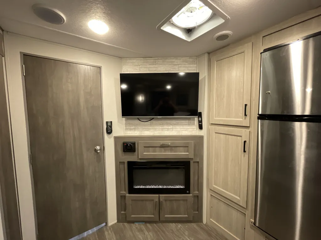 2024 Forest River Aurora 28BHS, Photos photo 9