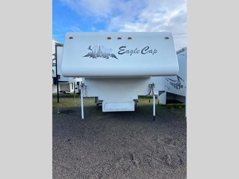 2009 Eagle Cap Campers Eagle Cap 955 - Photo 2
