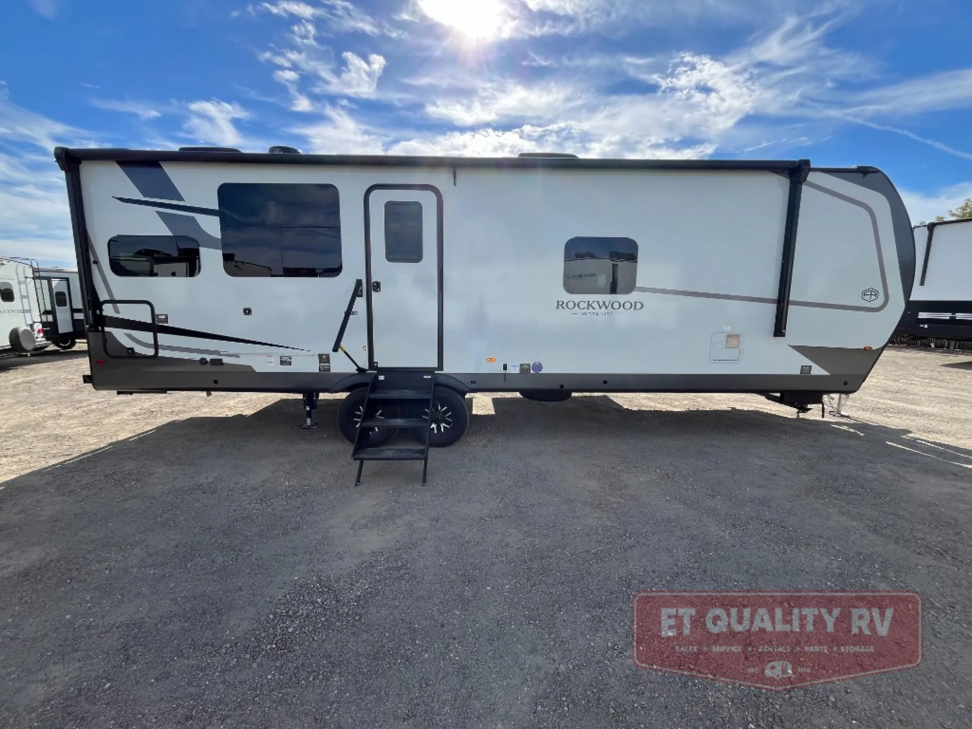 2027 Forest River Rockwood Ultra Lite 2711RK — Photo 5