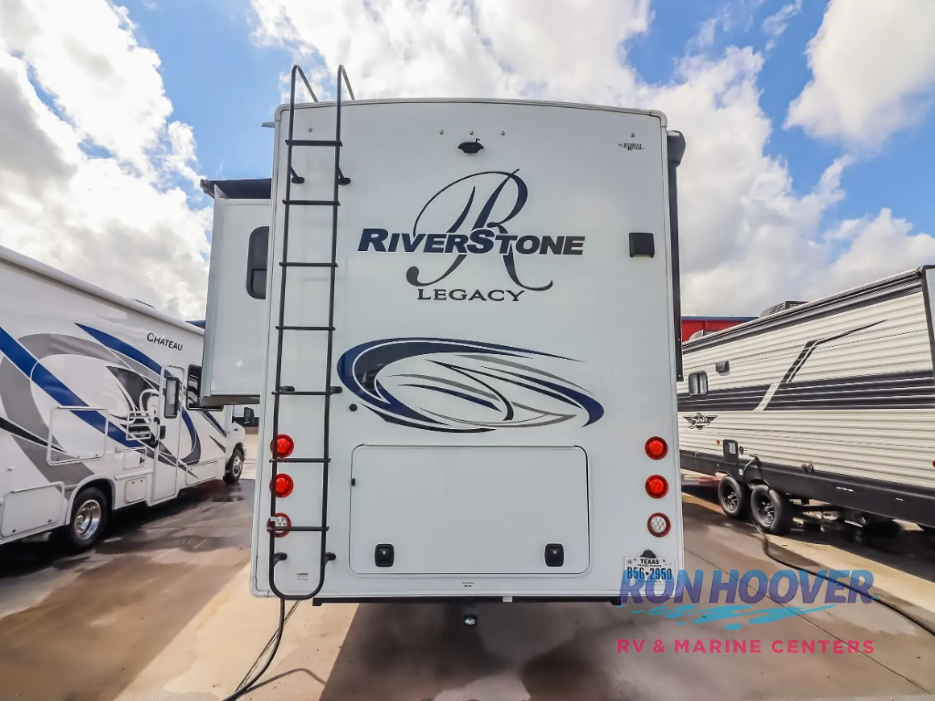 2024 Forest River RiverStone 421FK — Photo 7