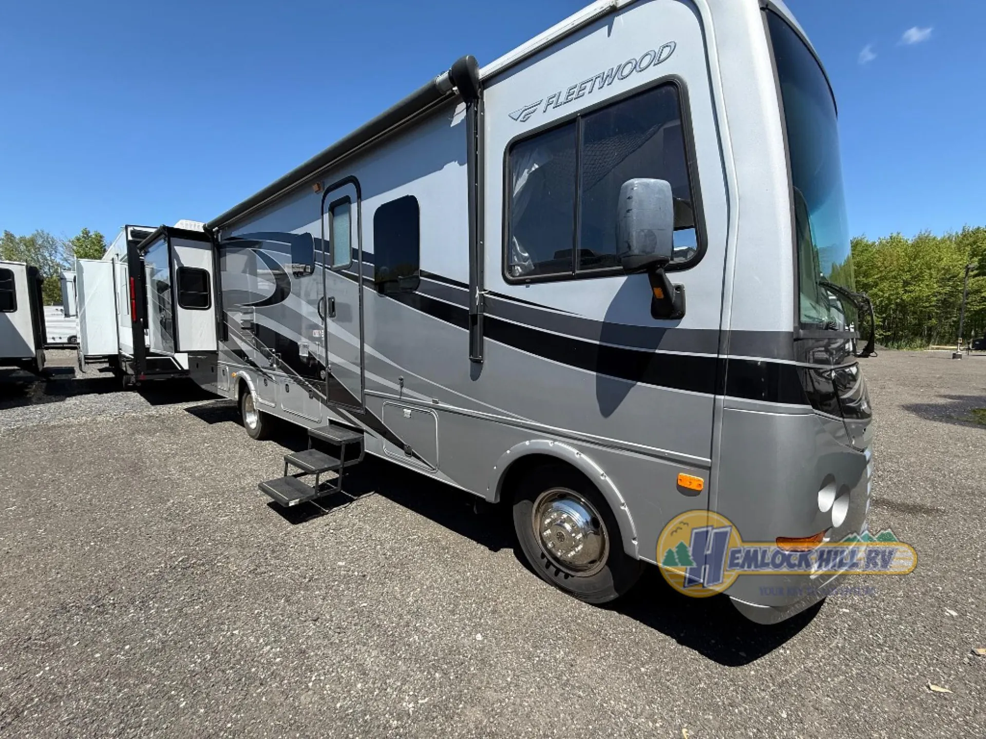 2016 Fleetwood Terra SE 33S - Photo 4