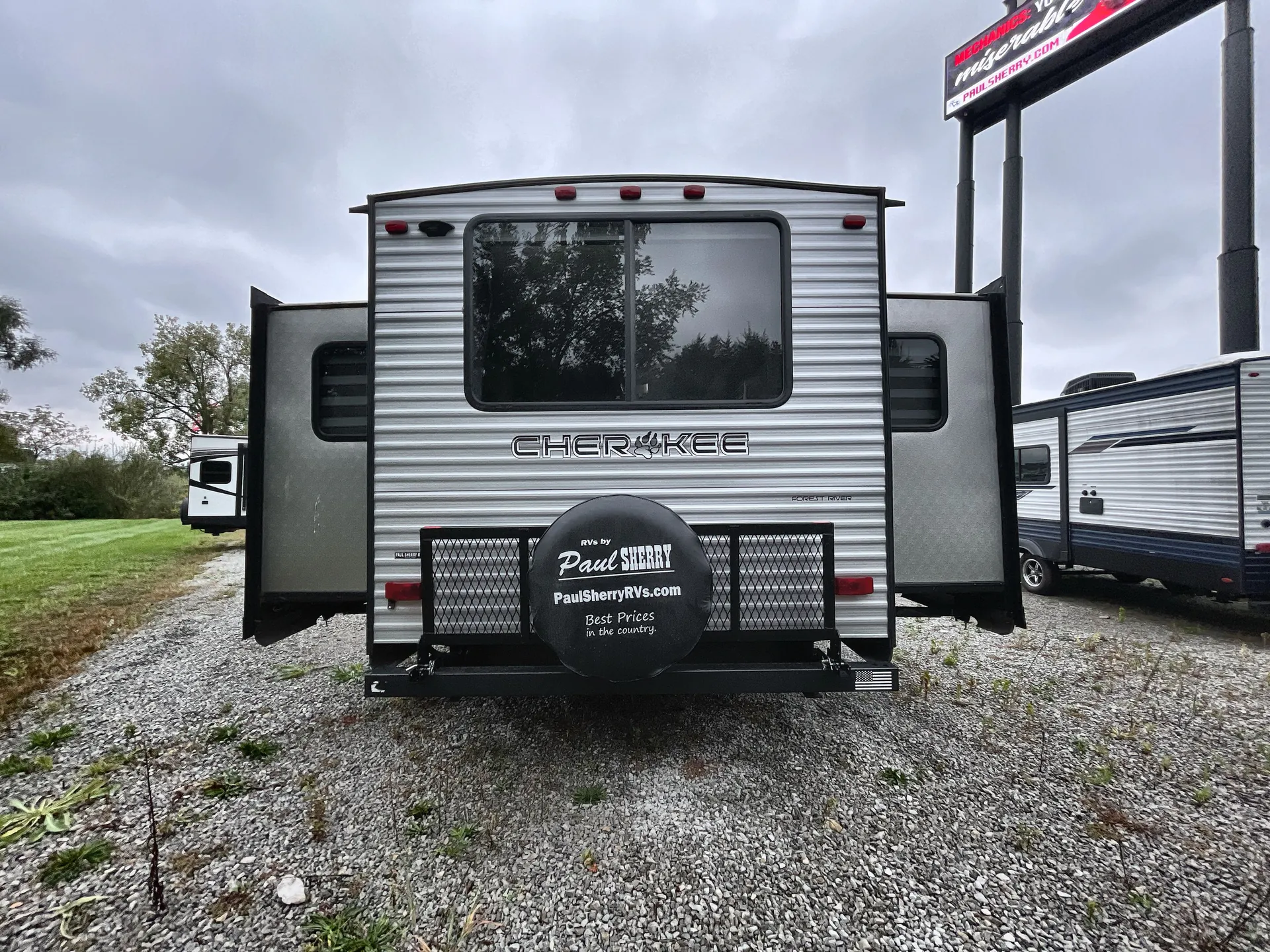 2021 Forest River Cherokee 306MM — backside