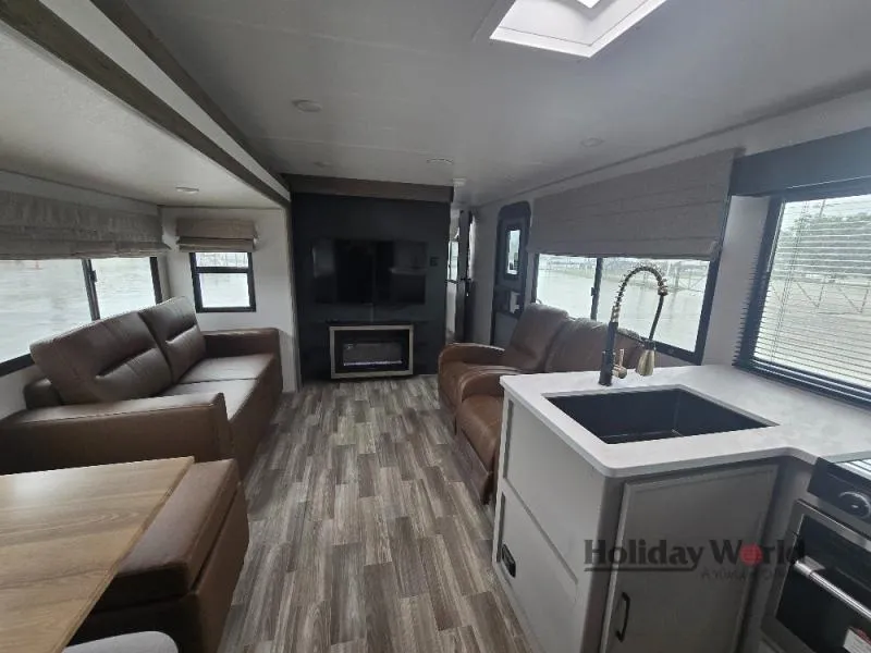 2025 Forest River Vibe 2600RK - Photo 4