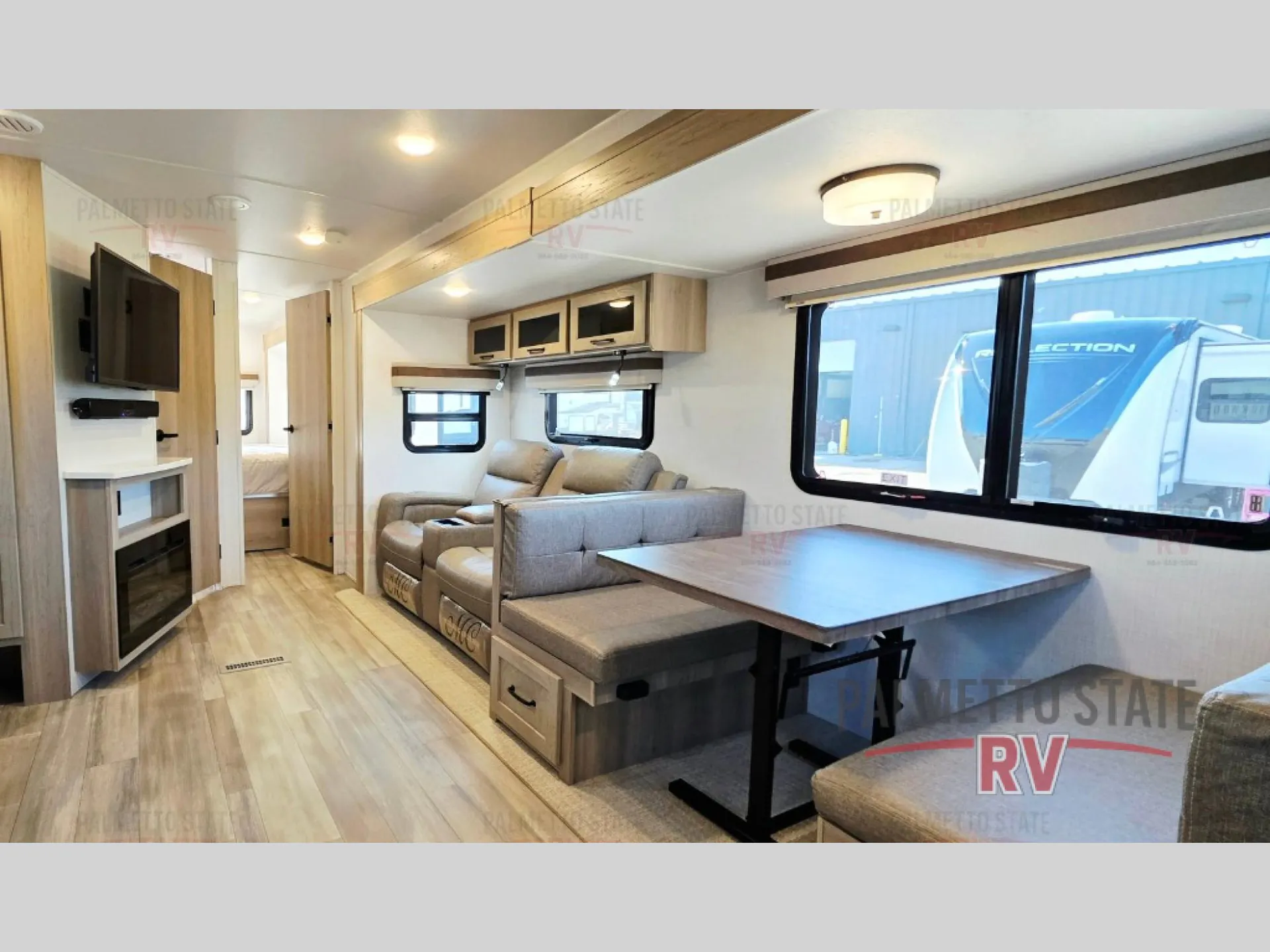 2024 Forest River Rockwood Ultra Lite 2608BS - Photo 3