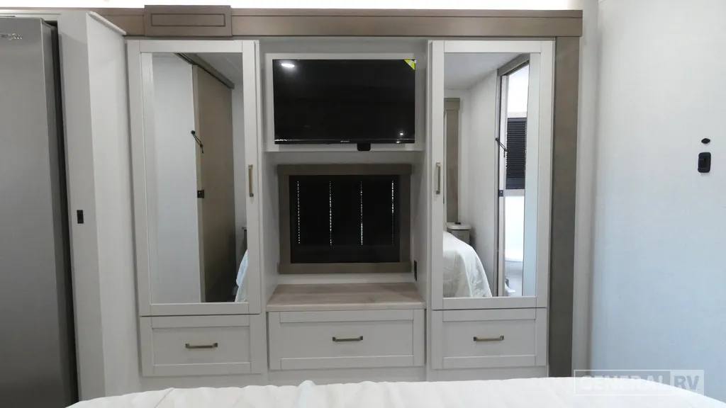 2027 Entegra Coach Vision XL 36C, Photos photo 28
