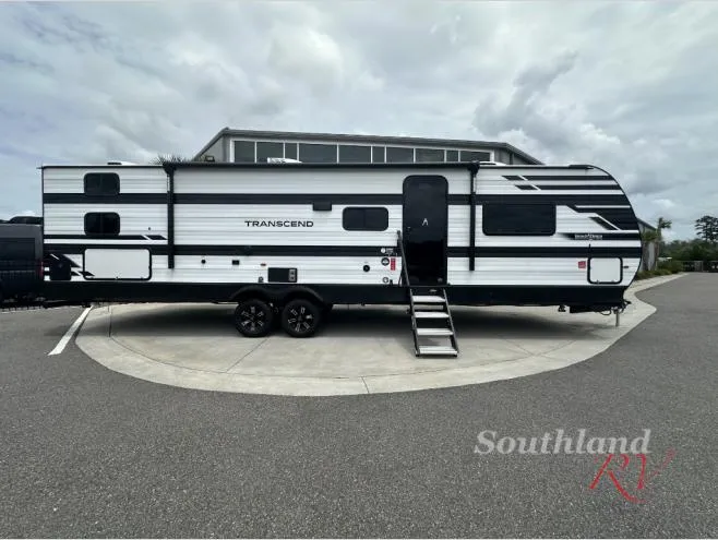 2026 Grand Design Transcend 335BHT - Photo 4
