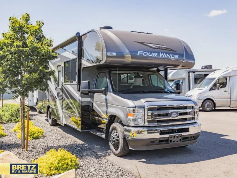 2026 Thor Motor Coach Four Winds 28Z - Photo 2