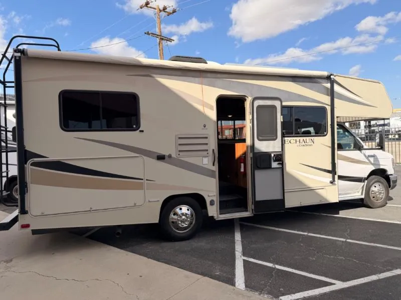 2019 Coachmen RV Leprechaun 230CB - Photo 4