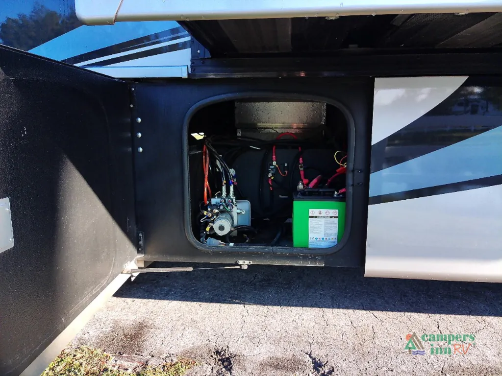 2021 Thor Motor Coach Challenger 35MQ, Photos photo 33