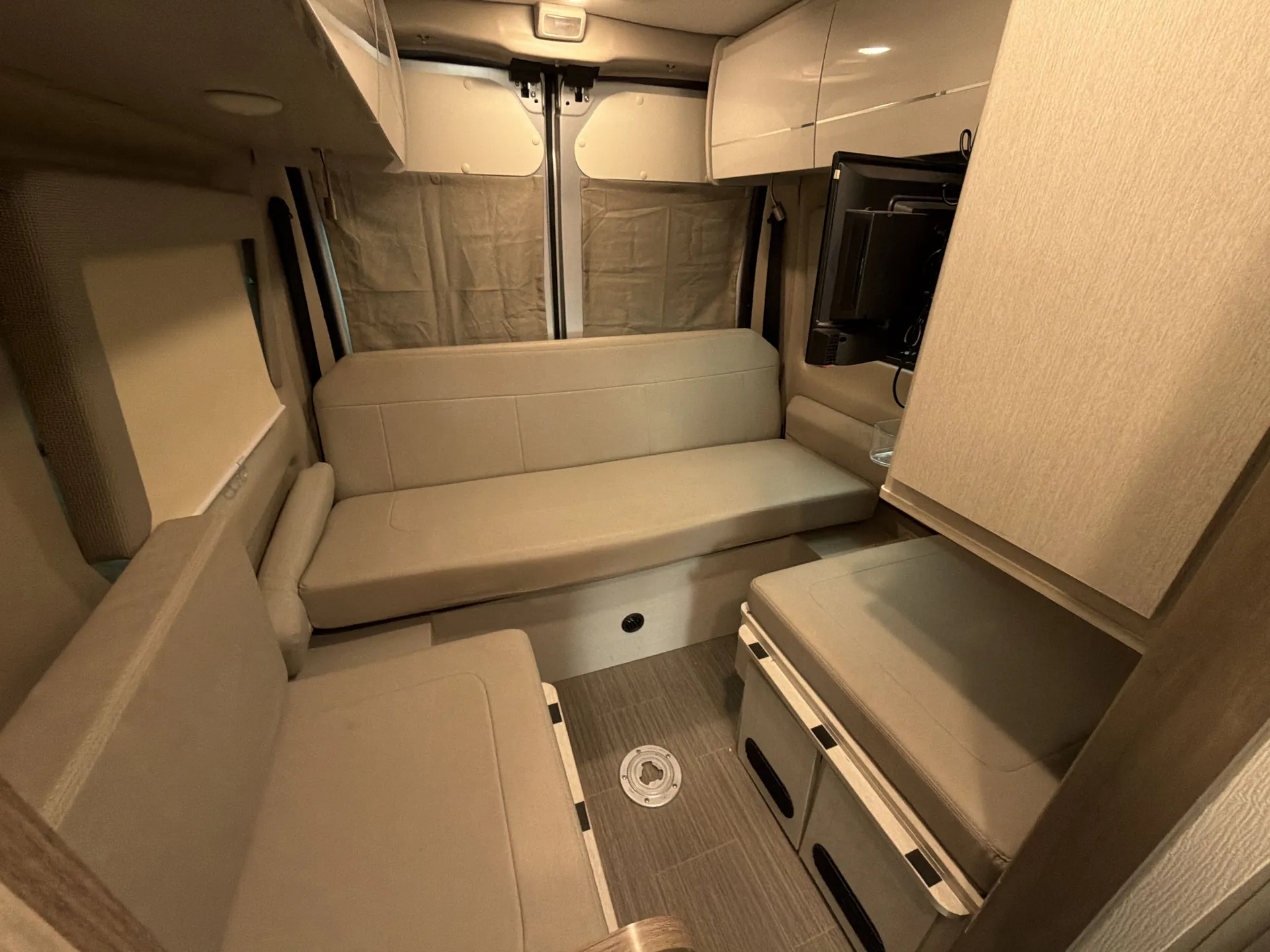 2023 Thor Motor Coach Tellaro 20J — living area main