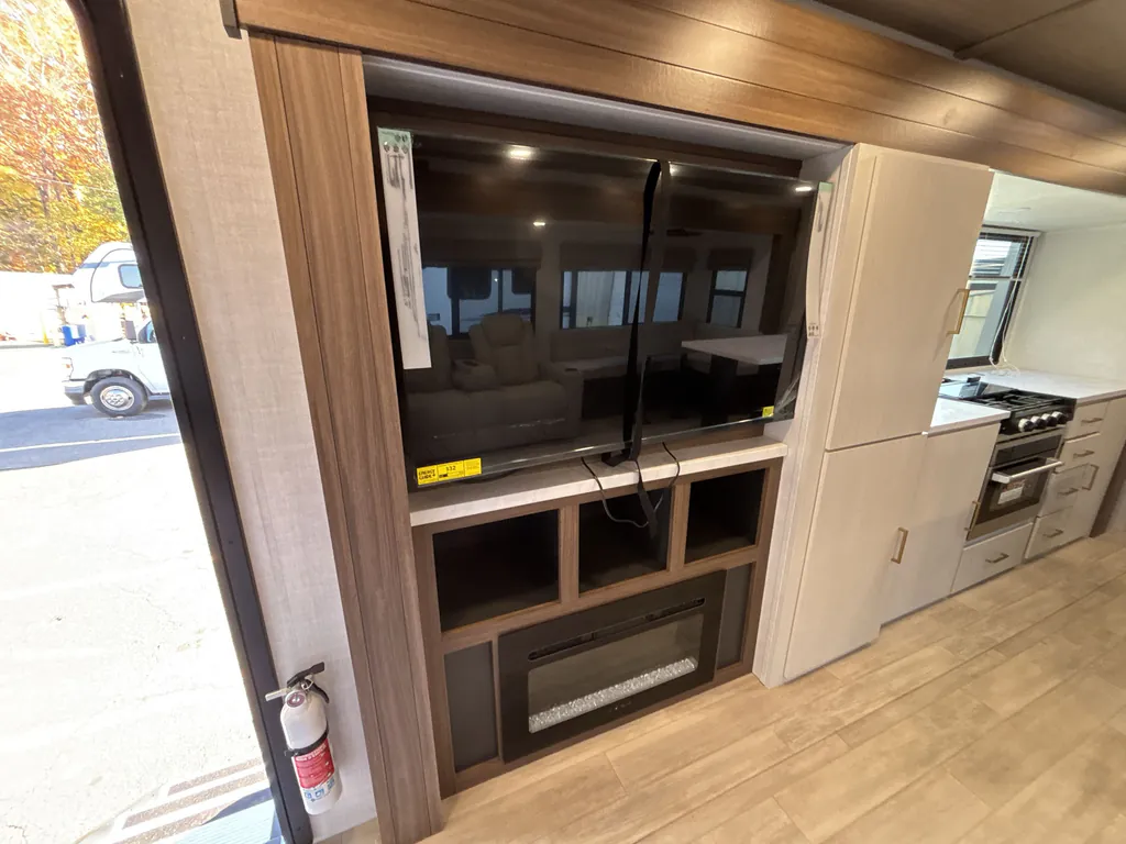 2026 Forest River Vibe 3400XL, Photos photo 9