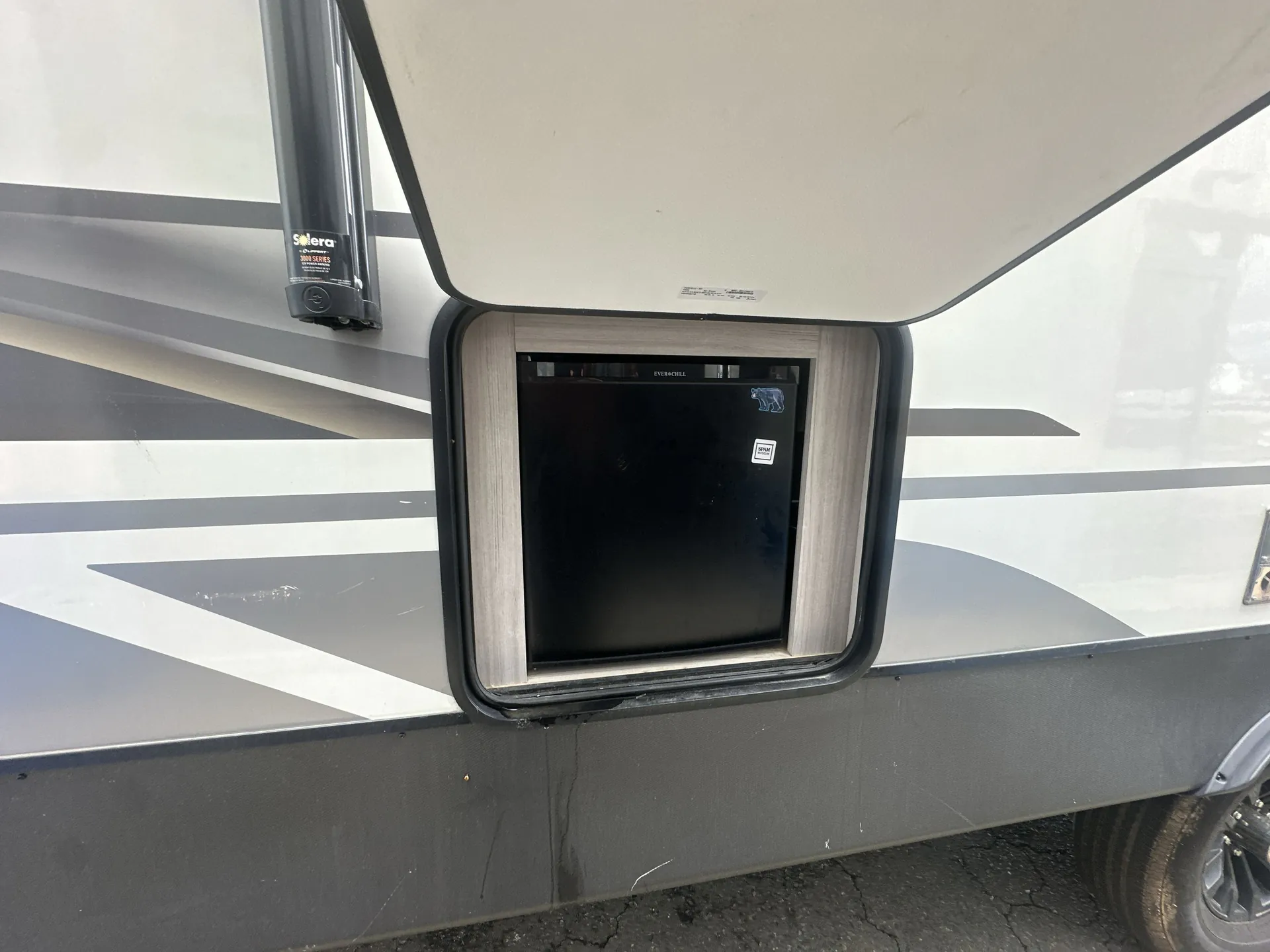 2025 Cruiser RV Essence 28DB - Photo 4