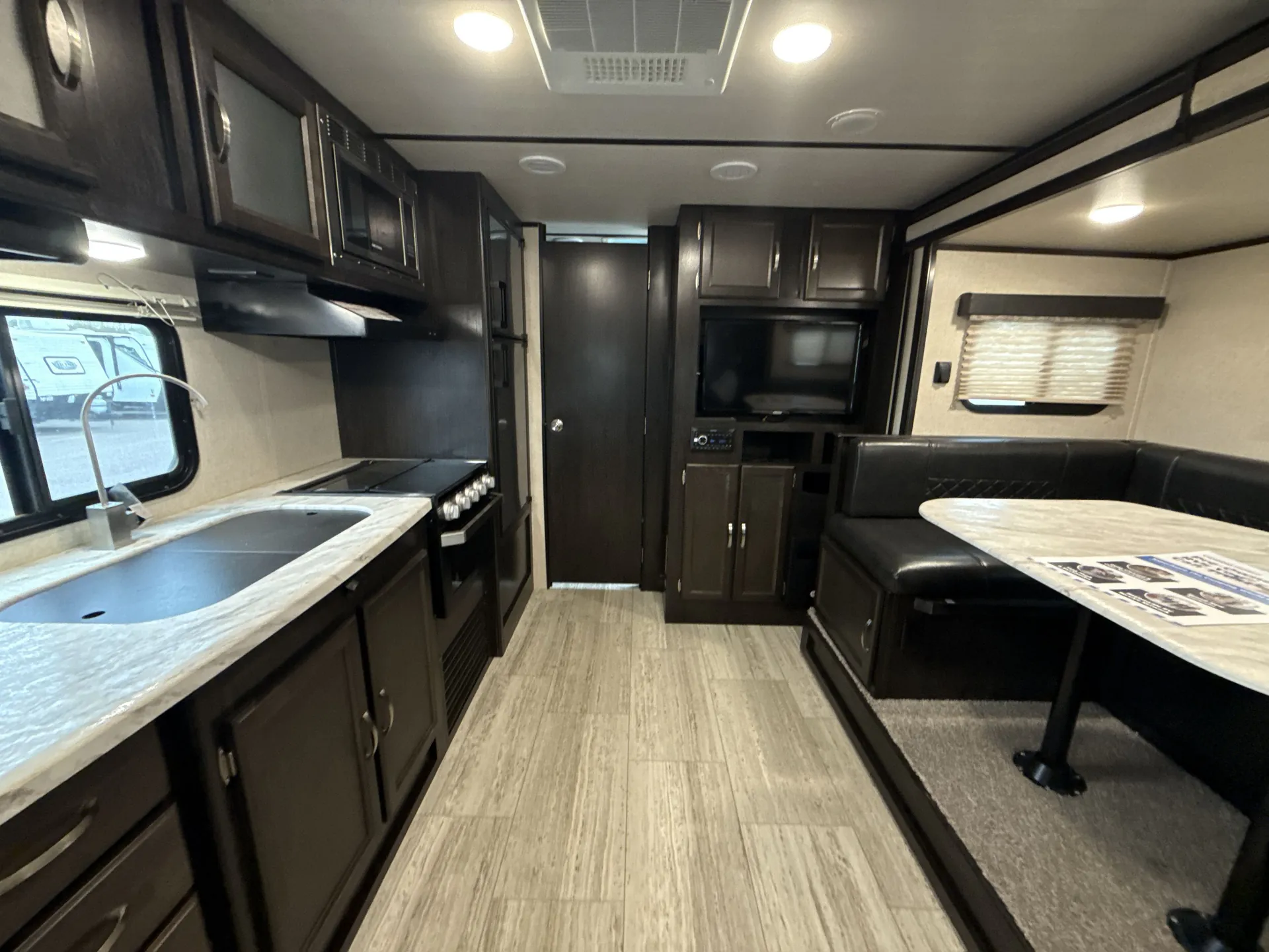 2020 Coachmen Spirit Xtr 2145RBX — front