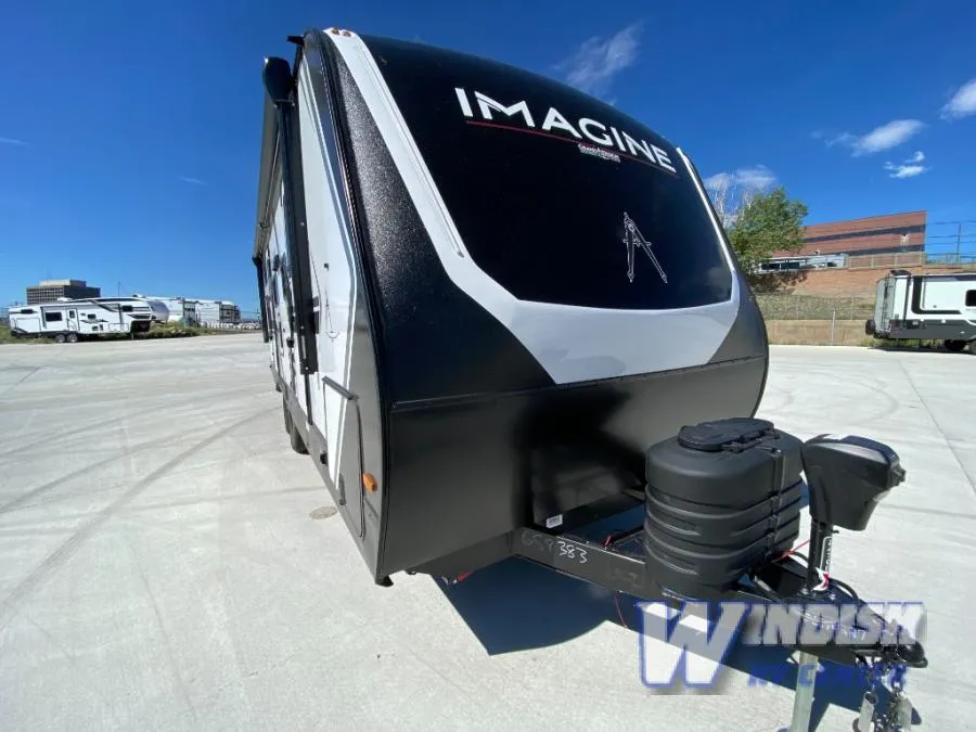 2027 Grand Design Imagine 2470BH - Photo 2