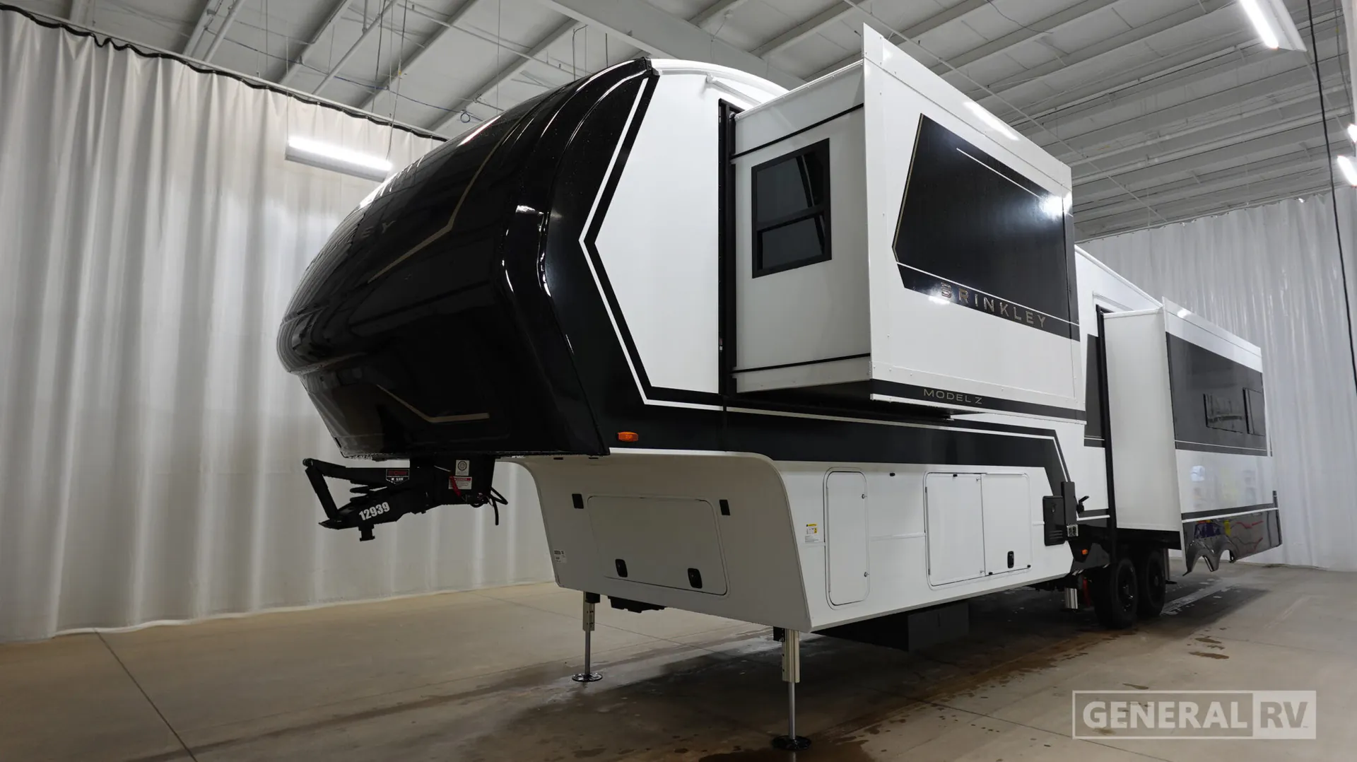 2026 Brinkley Model Z 3600 — Photo 5
